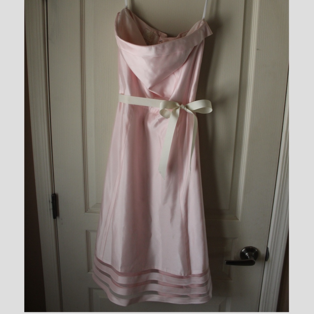 Vera Wang Light Pink Strapless Cocktail Dress